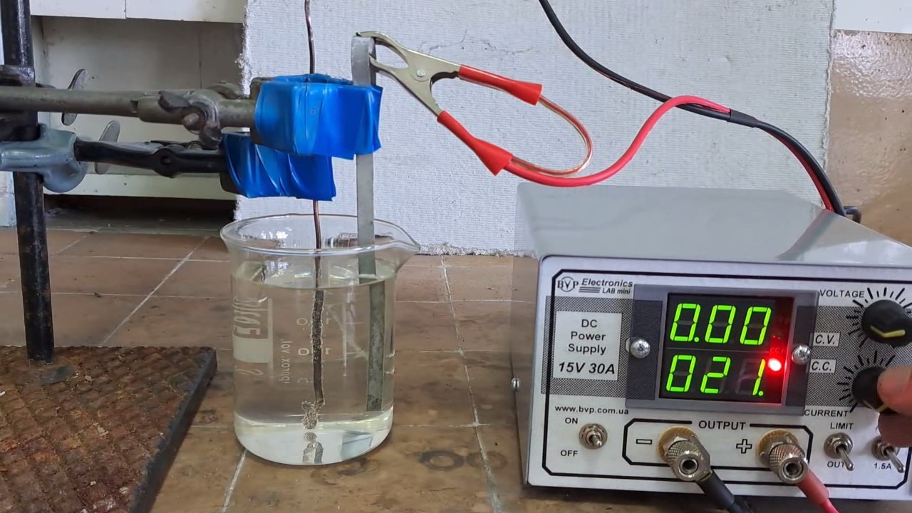 Electrolysis of hydrochloric acid (test of power supply unit)